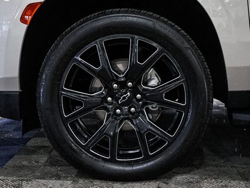 Used 2023 Chevrolet Suburban Premier w/ Premium Package 2 image 19