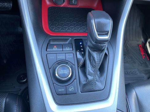 Certified 2021 Toyota RAV4 TRD Off-Road w/ TRD Off-Road Weather Package AWD/4WD image 23