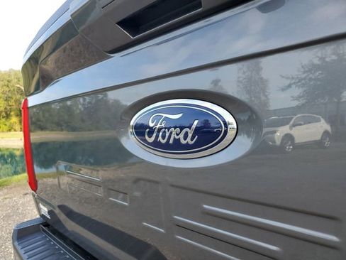 Used 2022 Ford F150 Lariat w/ Max Trailer Tow Package image 6