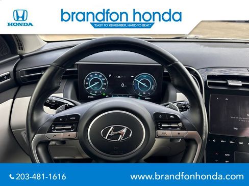 Used 2022 Hyundai Tucson Limited AWD/4WD image 16