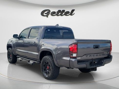 Used 2022 Toyota Tacoma SR5 w/ Technology Package RWD image 7