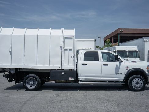 Used 2022 RAM 5500 Tradesman w/ Chrome Appearance Group AWD/4WD image 16