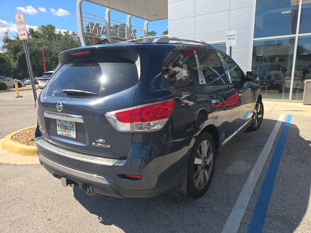 Used 2015 Nissan Pathfinder Platinum FWD image 4
