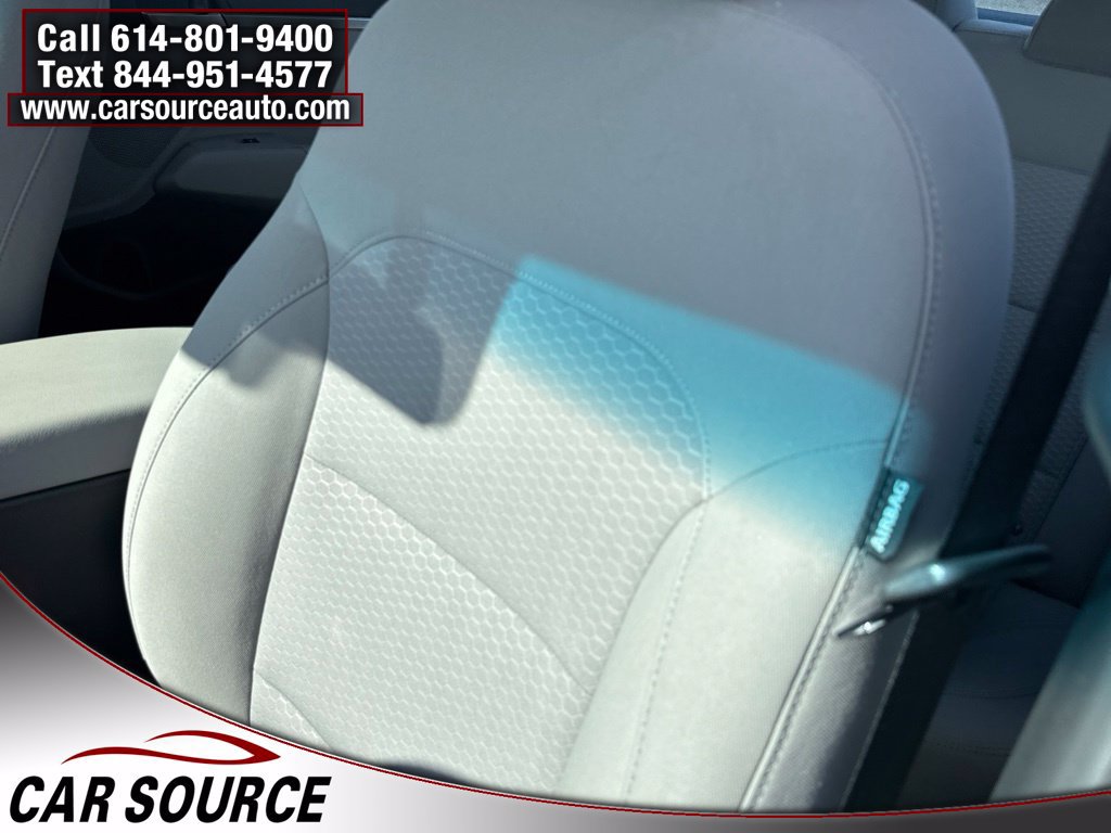 Used 2020 Hyundai Elantra SE FWD image 15