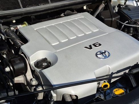 Used 2009 Toyota Venza AWD image 24