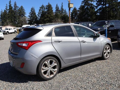Used 2014 Hyundai Elantra GT w/ Option Group 03 image 4