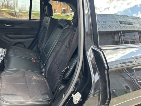 Used 2024 Jeep Grand Cherokee Altitude image 18