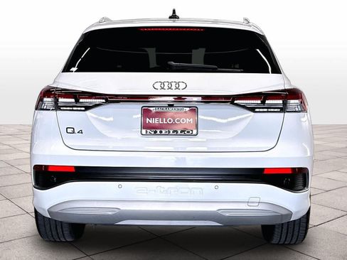 Used 2023 Audi Q4 e-tron Premium Plus w/ Premium Plus RWD image 7