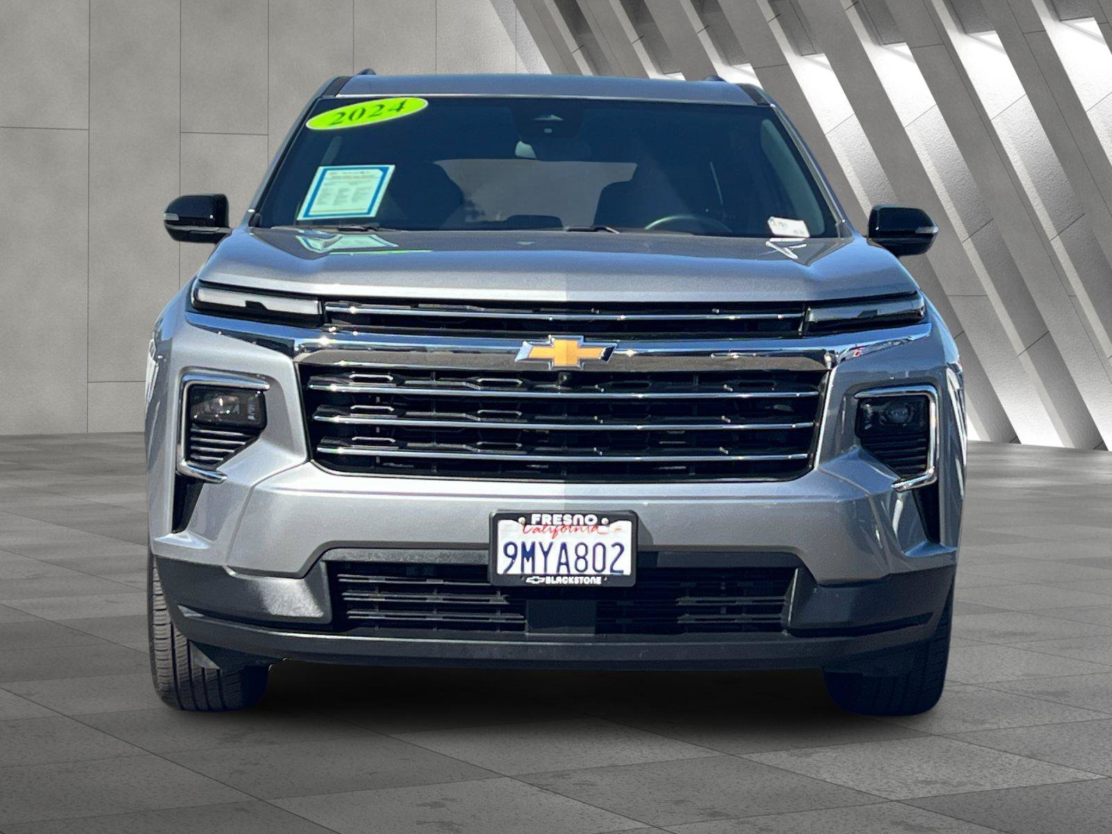 Used 2024 Chevrolet Traverse LT FWD image 9