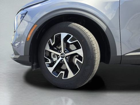 Used 2025 Kia Sportage EX FWD image 43