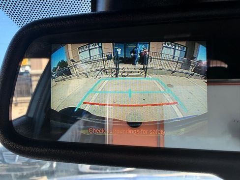 Used 2018 Toyota C-HR XLE FWD image 15