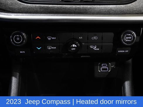 Used 2023 Jeep Compass Latitude image 20