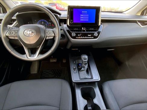 Certified 2026 Toyota Corolla Cross LE FWD image 15