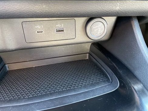 Used 2023 Nissan Rogue SV FWD image 16