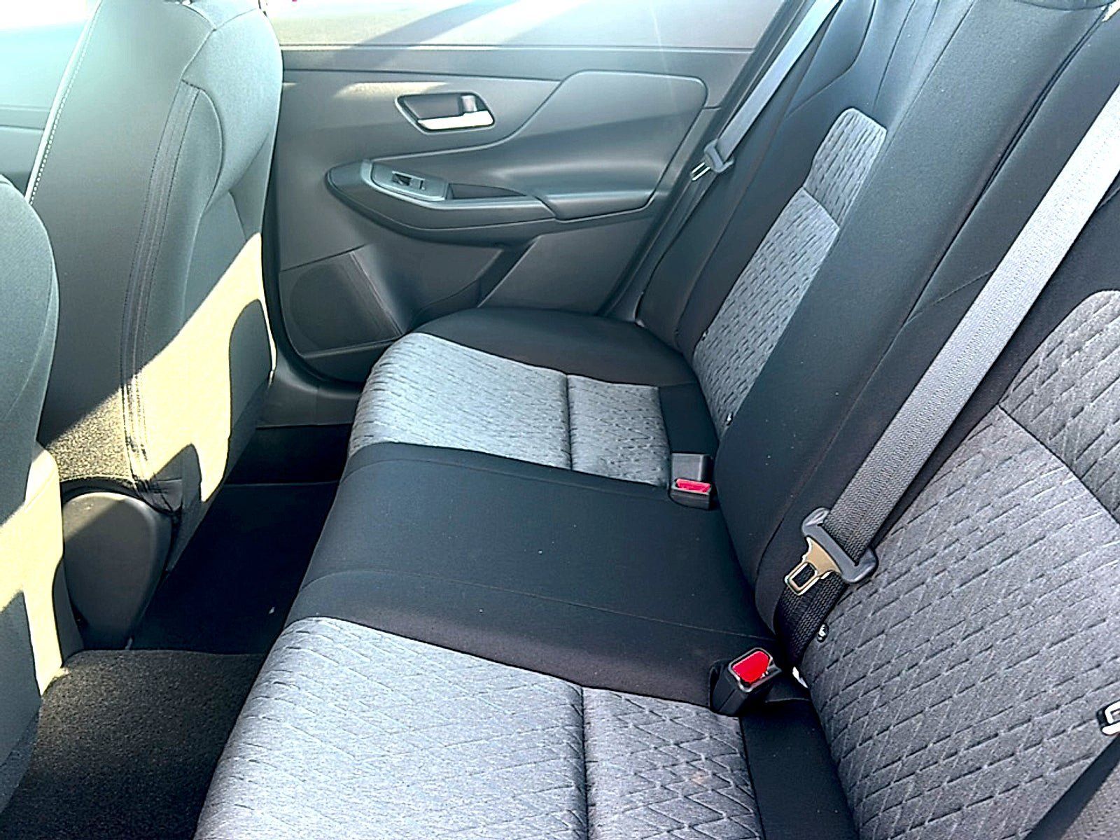 New 2027 Nissan Sentra SV w/ SV Convenience Package FWD image 14