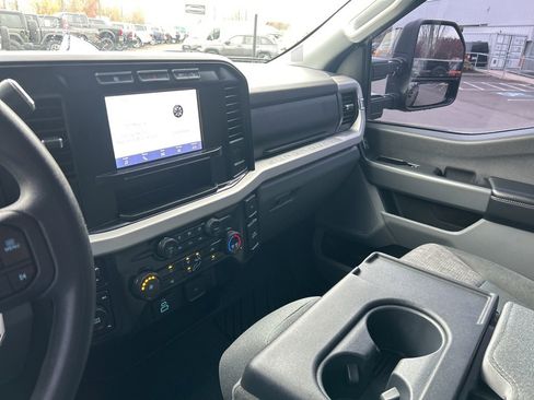 Used 2024 Ford F250 XLT w/ FX4 Off-Road Package image 15