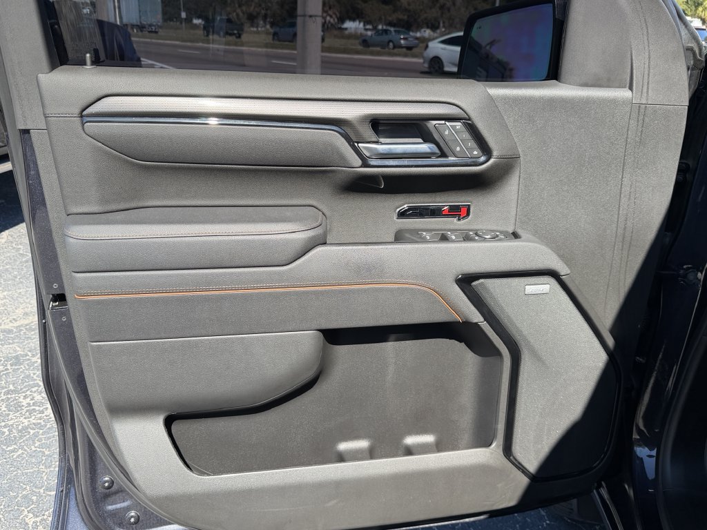 Used 2025 GMC Sierra 1500 AT4 w/ AT4 Premium Package AWD/4WD image 25