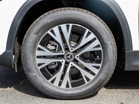 New 2025 Mercedes-Benz GLA 250 image 9