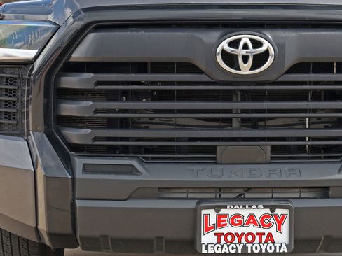 Used 2025 Toyota Tundra SR AWD/4WD image 9