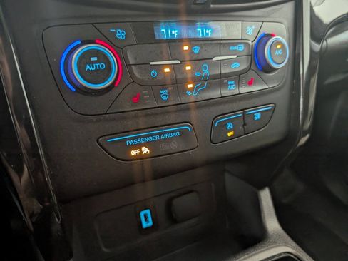 Used 2019 Ford Escape SEL w/ SEL Sport Appearance Package AWD/4WD image 12