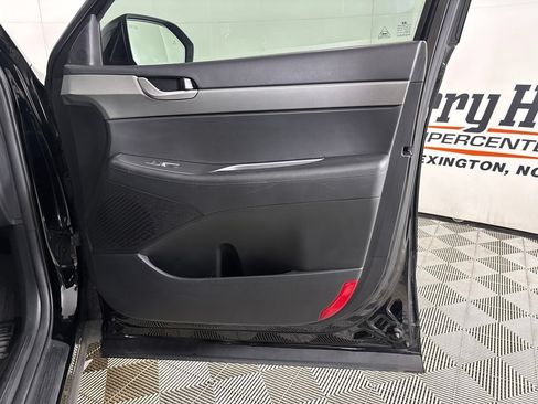 Used 2024 Hyundai Palisade SEL FWD image 31