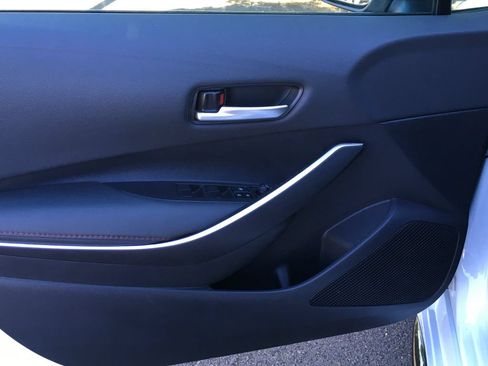 Used 2025 Toyota Corolla SE FWD image 18