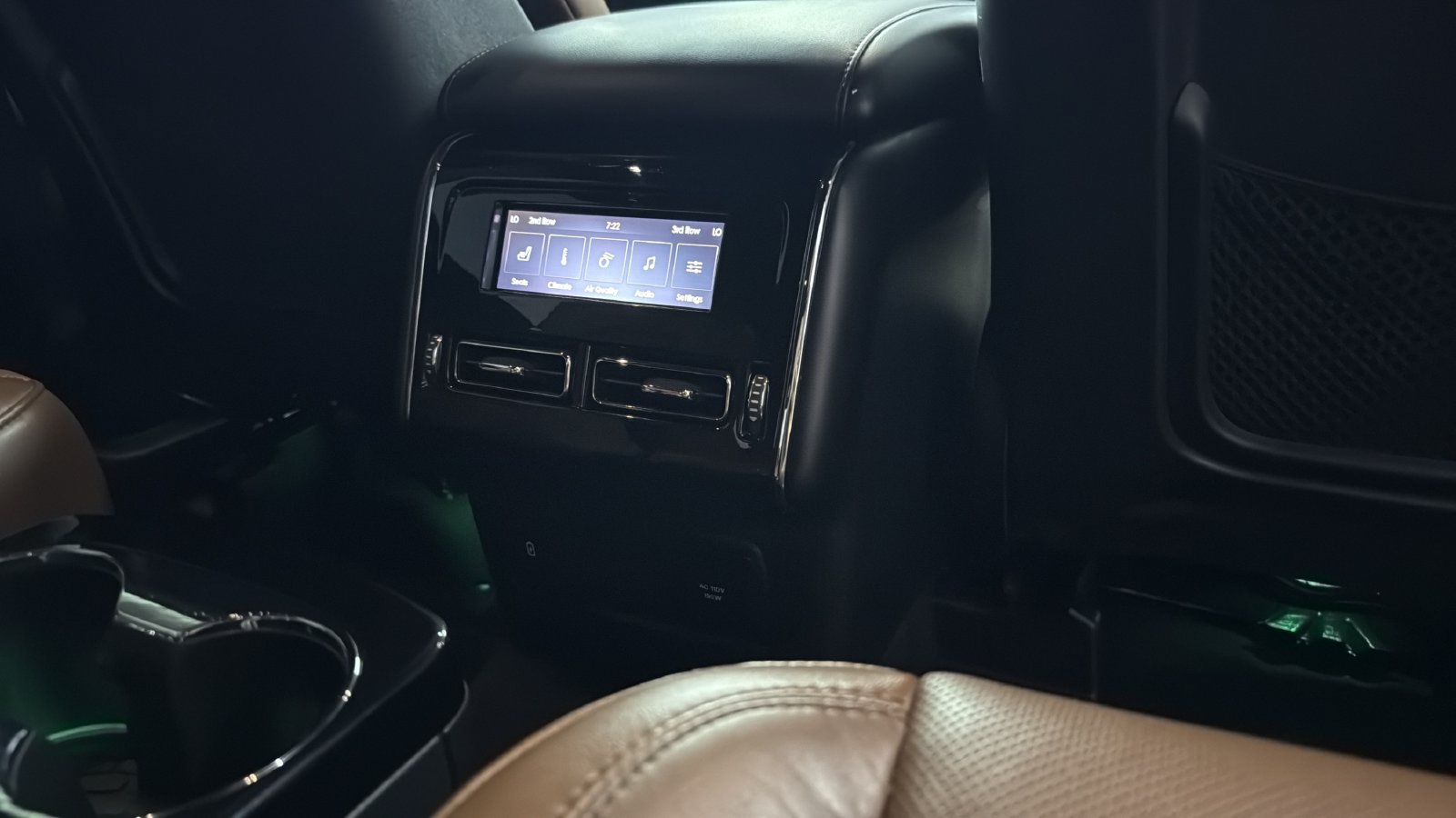 Used 2023 Lincoln Aviator Reserve w/ Equipment Group 201A RWD image 27