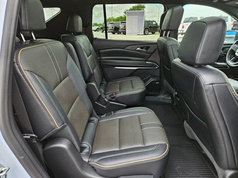 Used 2026 Chevrolet Traverse High Country w/ LPO, Floor Liner Package AWD/4WD image 34