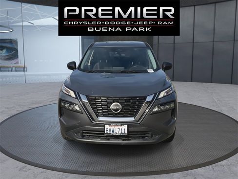 Used 2021 Nissan Rogue S image 3