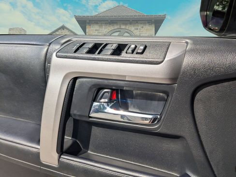 Used 2024 Toyota 4Runner TRD Sport w/ Technology Package image 8