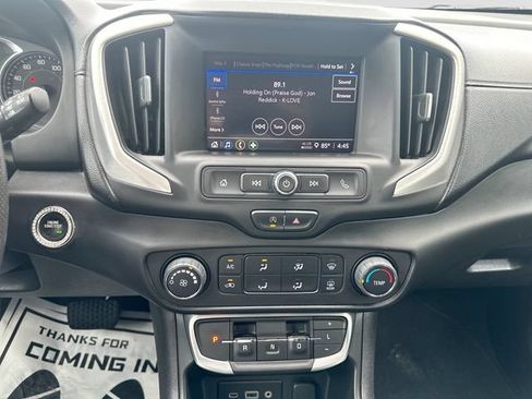 Used 2022 GMC Terrain SLE w/ Elevation Edition FWD image 16