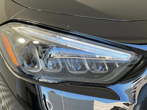 Used 2025 Mercedes-Benz GLA 250 image 10