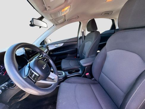 Used 2023 Kia Forte LXS FWD image 20
