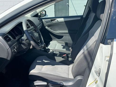 Used 2017 Volkswagen Jetta S FWD image 11