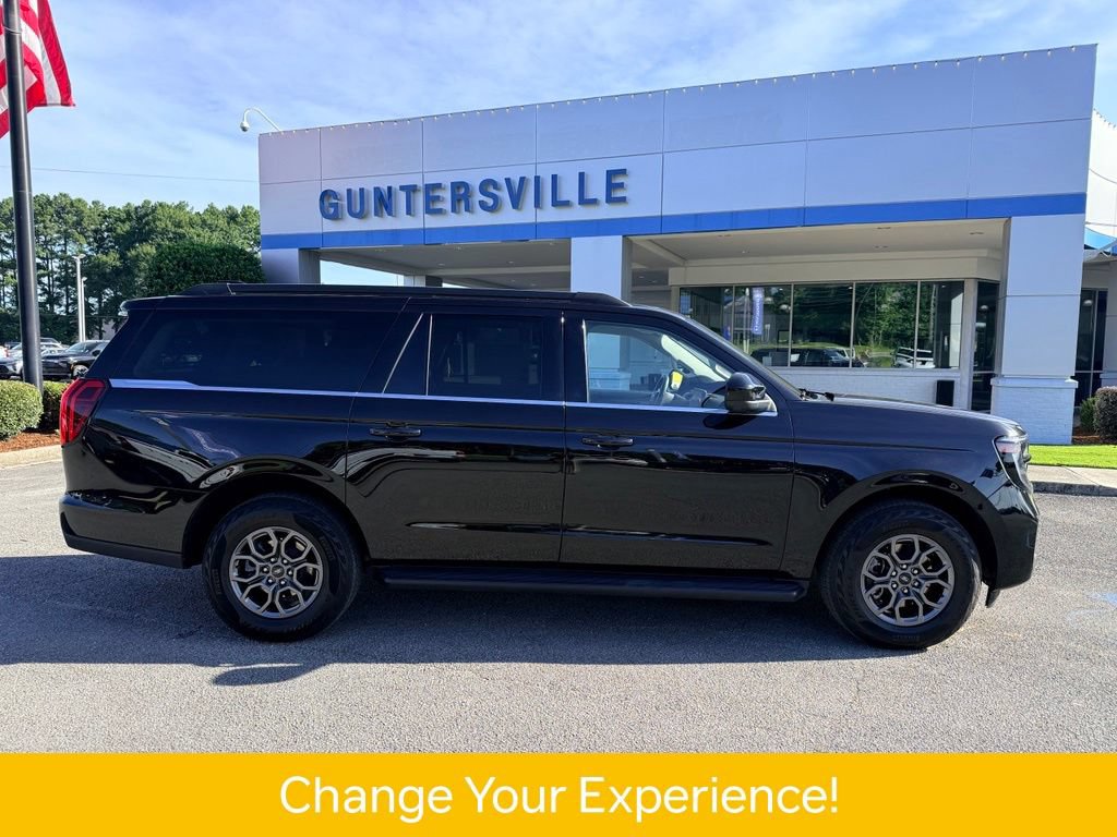 Used 2025 Ford Expedition Max Active AWD/4WD image 4