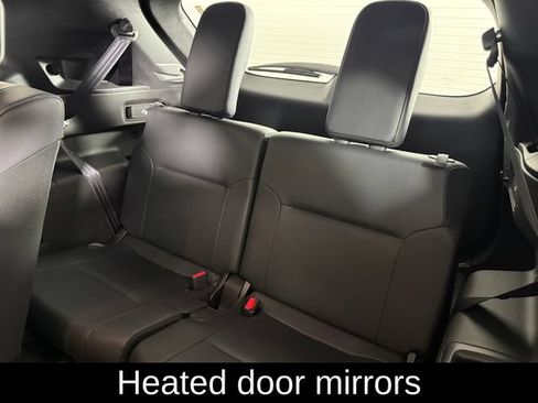 Used 2025 Mitsubishi Outlander AWD image 16