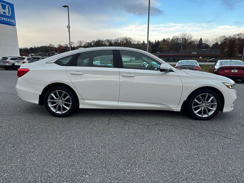 Used 2019 Honda Accord LX image 3