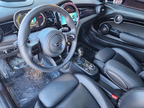 Used 2023 MINI Cooper SE image 16
