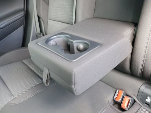 New 2026 Chevrolet Equinox LT AWD/4WD image 26