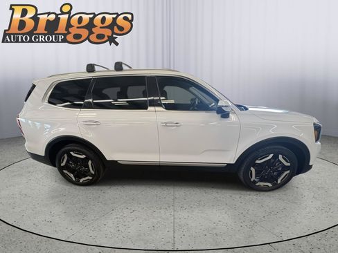 Used 2025 Kia Telluride S AWD/4WD image 4