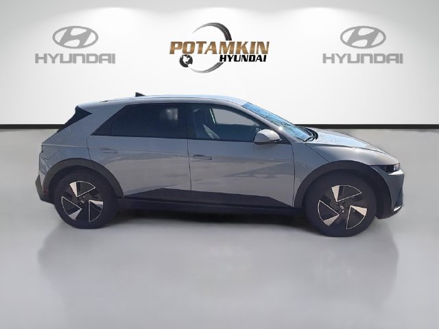 New 2027 Hyundai Ioniq 5 SE RWD image 4