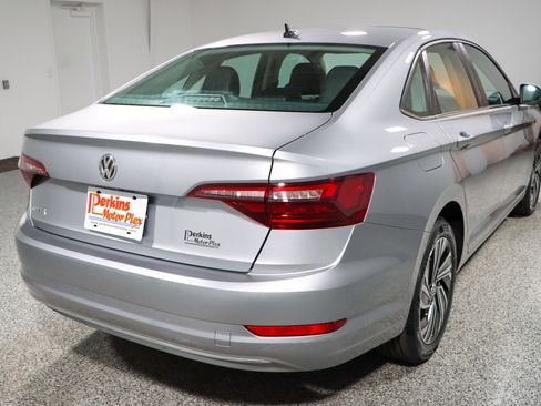 Used 2021 Volkswagen Jetta SEL image 7