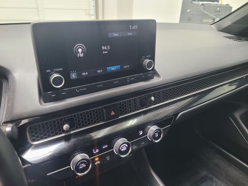 Used 2025 Honda Civic Sport image 23
