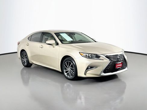 Used 2017 Lexus ES 350 w/ Premium Package FWD image 7