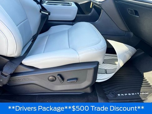 New 2026 Ford Expedition Max Platinum image 26