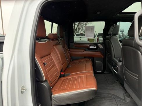 Used 2024 GMC Sierra 2500 Denali Ultimate AWD/4WD image 24