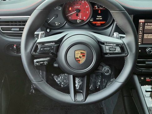 Certified 2026 Porsche Macan GTS AWD/4WD image 16