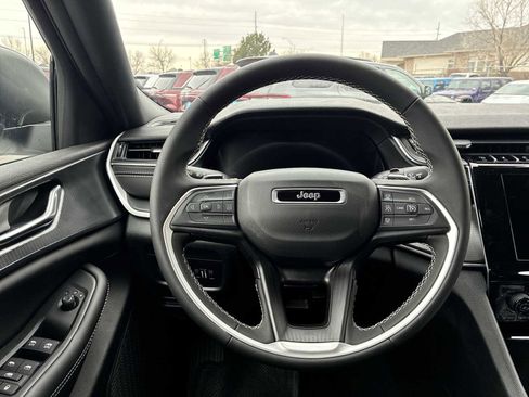 New 2026 Jeep Grand Cherokee Laredo image 11