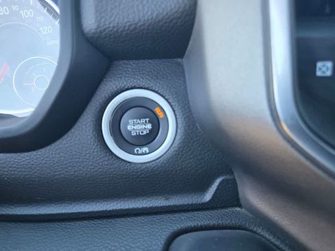 Used 2025 RAM 1500 Big Horn AWD/4WD image 15