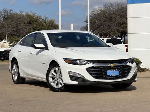 Certified 2024 Chevrolet Malibu LT image 2